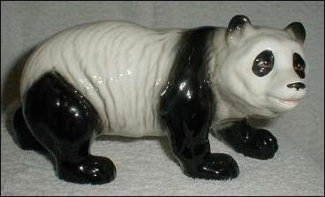 H Wain & Sons answer to Sylvac and Wade with their animals during the 1940s.